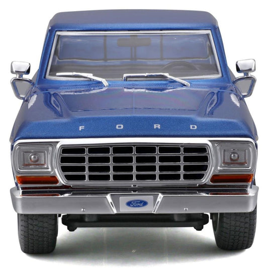Maisto 1979 Ford F-150 Pick-up Truck 1/18 blue