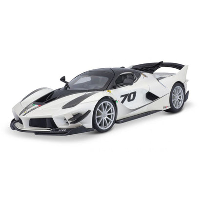 Bburago Ferrari Race & Play FXX-K EVO, weiss, 1:18
