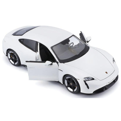 Bburago Porsche Taycan Turbo S blanche 1/24
