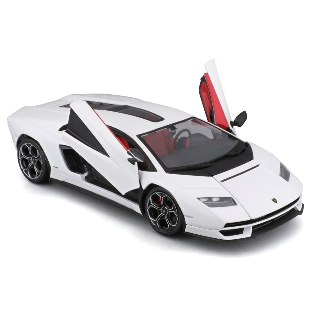 Bburago Lamborghini Countach LPI 800-4 1/24 blanc