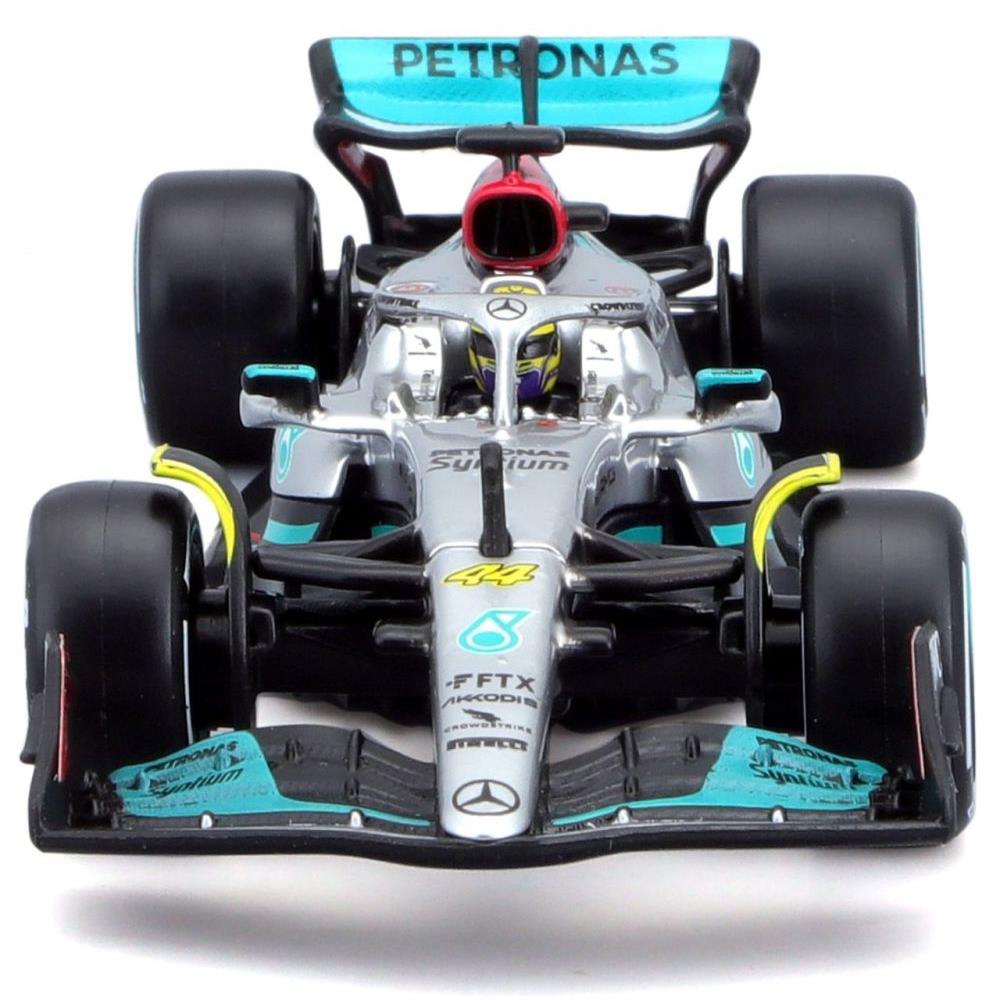 Bburago Mercedes-AMG F1 W13 E Performance Lewis Hamilton 2022, 1:43