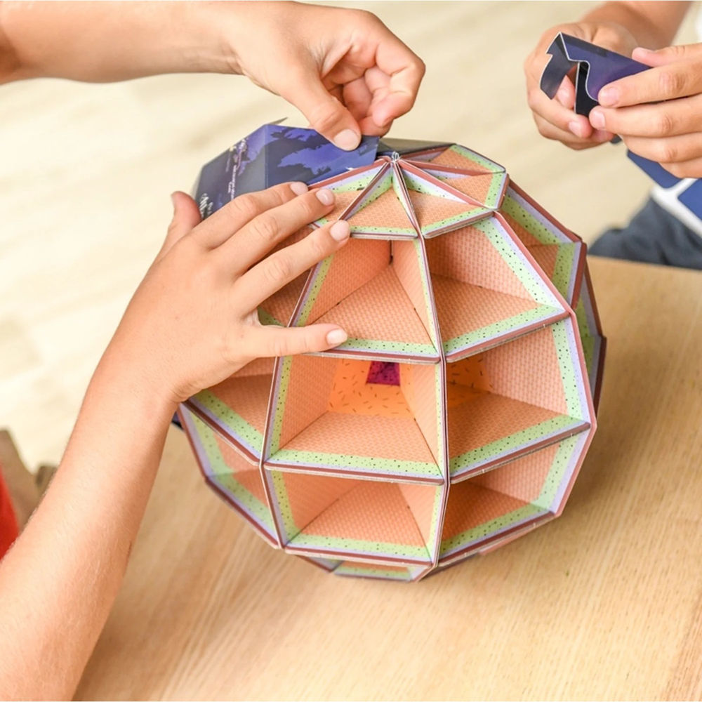 Mein Bastel-Globus, Erde bei Nacht