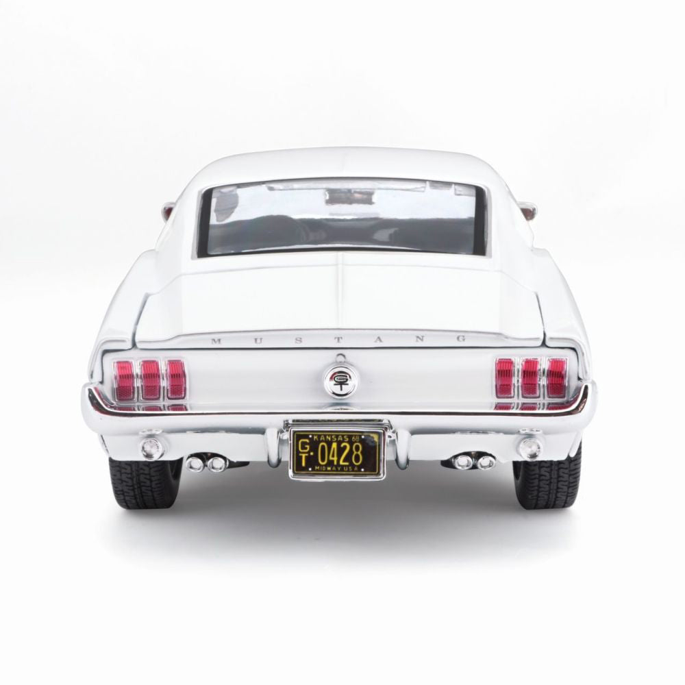 Maisto Ford Mustang GT Cobra 1968 blanche 1/18