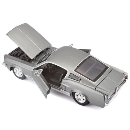 Maisto Ford Mustang GT 1967 grey 1/24