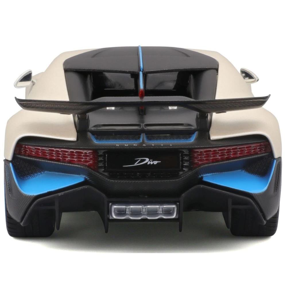 Maisto Bugatti Divo, 1:24, blanc métallisé