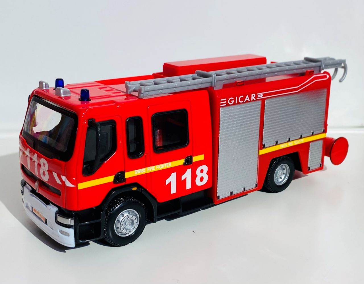 Bburago Renault Premium Feuerwehr, 1:50