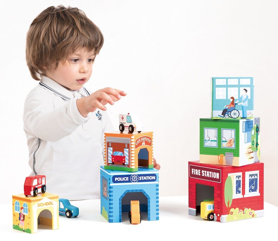 Spielba stacking tower with 6 cars