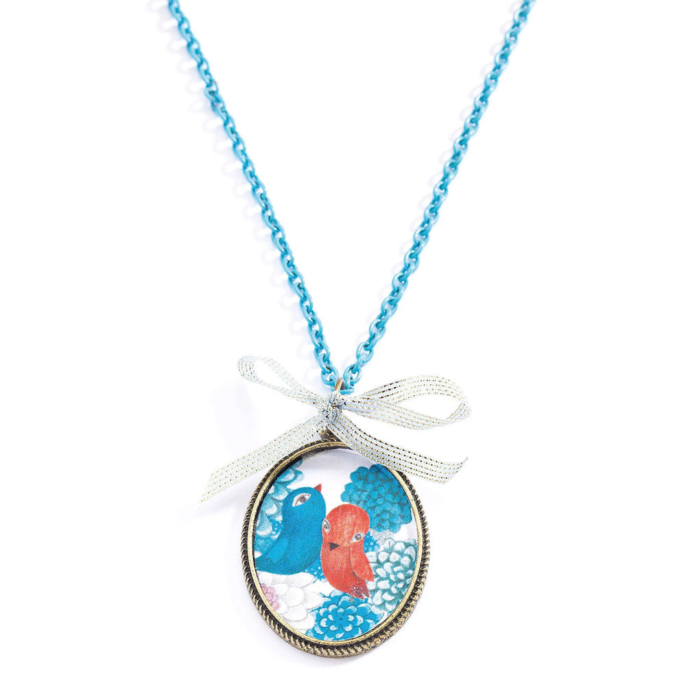 Djeco bead set with birds