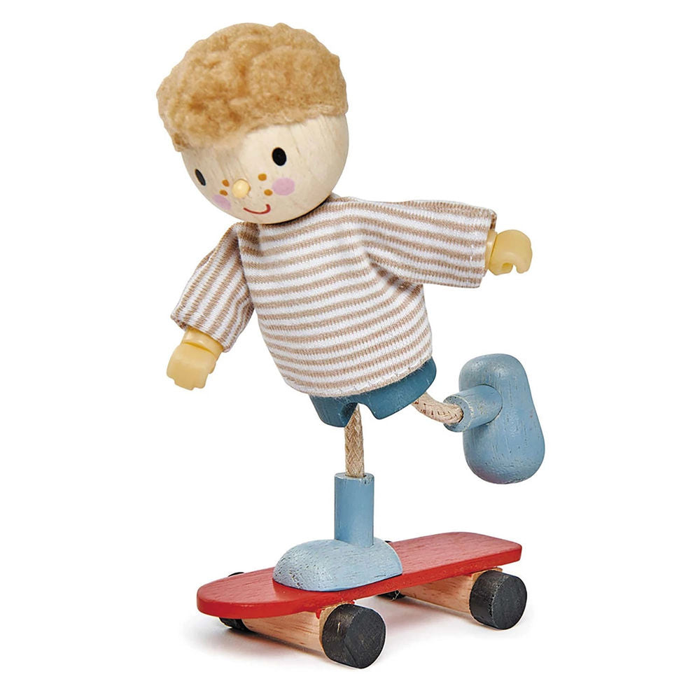 Edward et skateboard pour maison de poupée