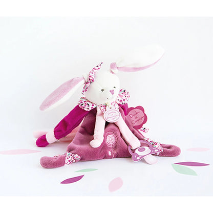 Doudou lapin cerise avec attache-sucette 17cm