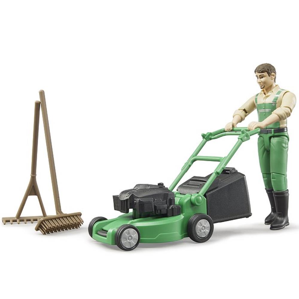 Frère jardinier avec tondeuse à gazon et outils de jardin