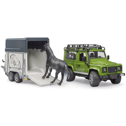 Brother Land Rover Defender Station Wagon avec remorque à chevaux