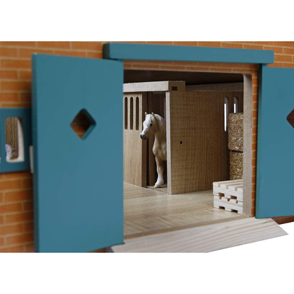 Écurie avec 10 boxes à chevaux