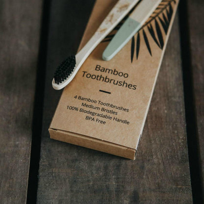 Wild & Stone Bambus Zahnbürste, medium, 4er Pack